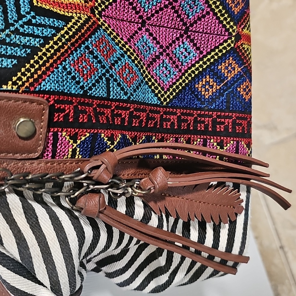 MMS Striped Multicolor Handbag - Picture 5 of 5